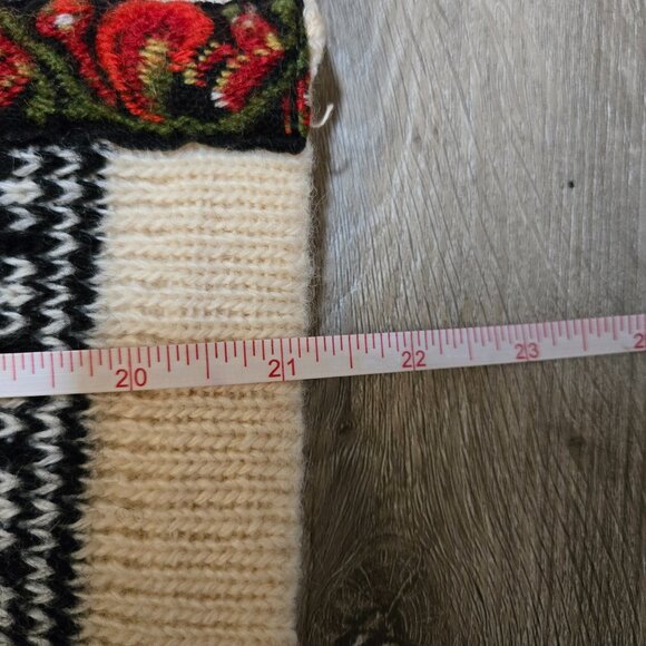 Nordstrikk Vintage Fair Isle Cardigan Heavyweight Girl's Youth Size Large (14) - Picture 9 of 9